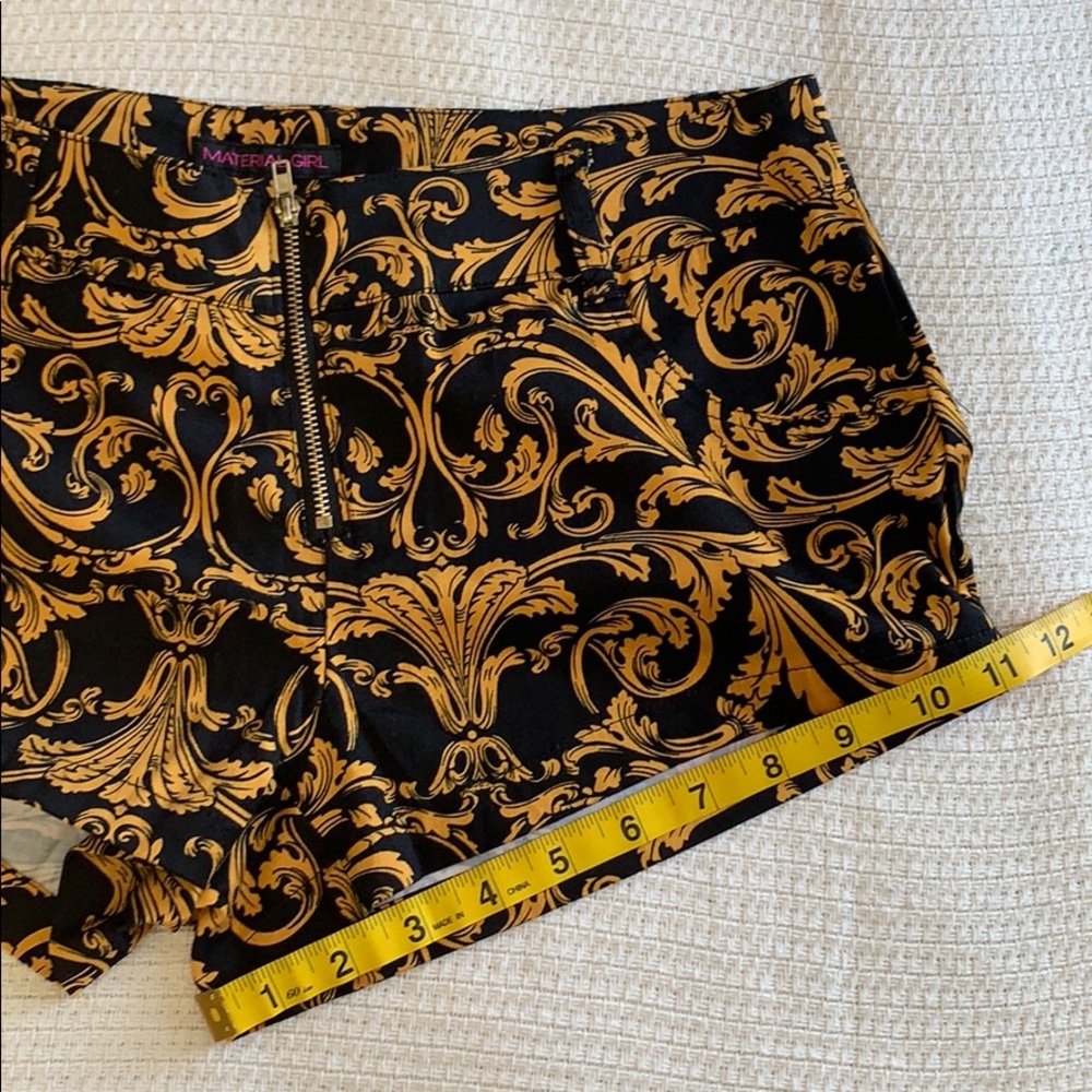 Shorts Pattern Print - image 4